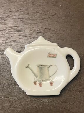 Pfaltzgraff White Ceramic Teapot Spoon Rest/Teabag Holder w/ Watering Can Motif